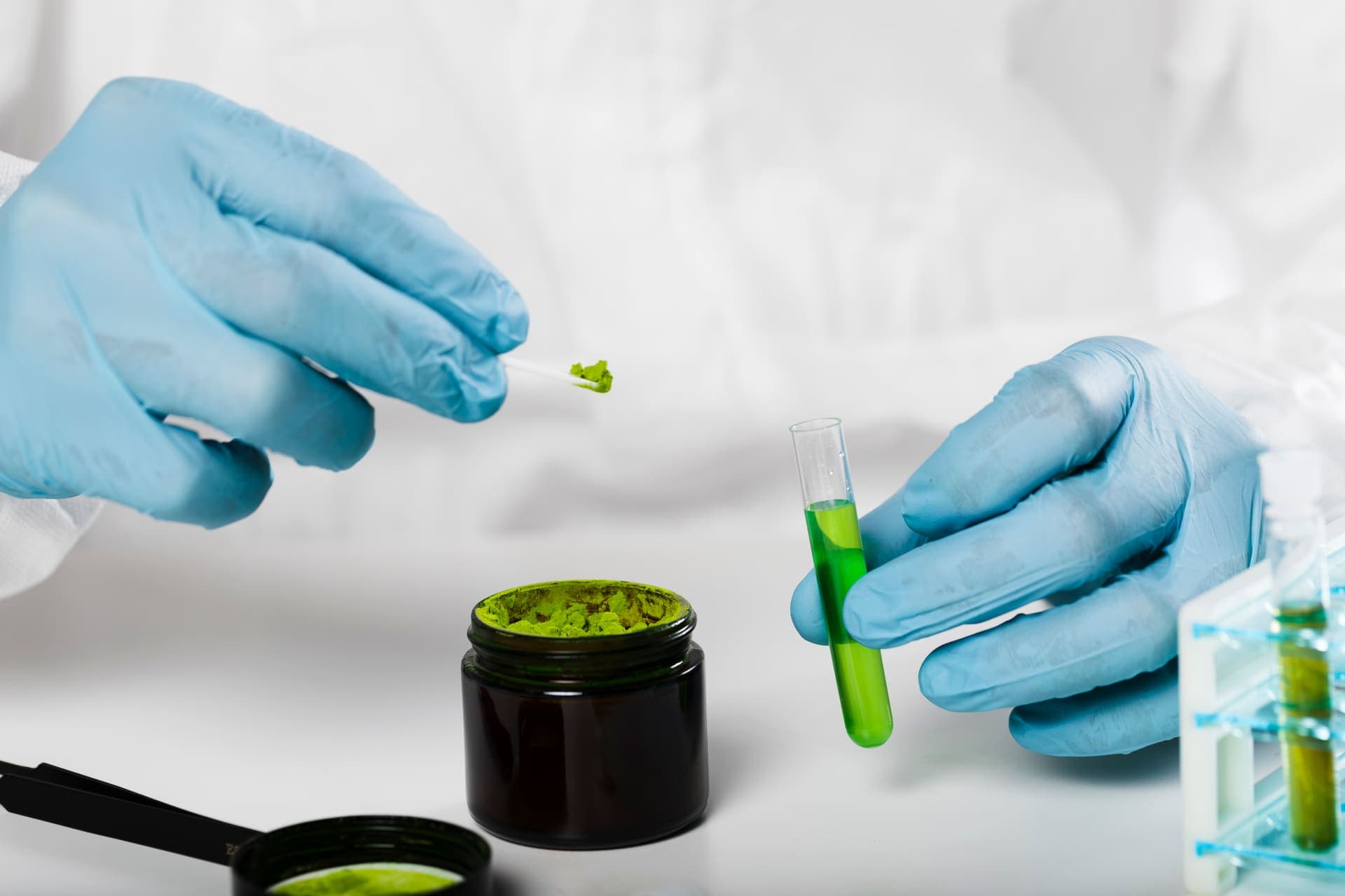 Compounding Pharmacist - Oaks Compounding Pharmacy Sherman Oaks Compounding Pharmacist at work